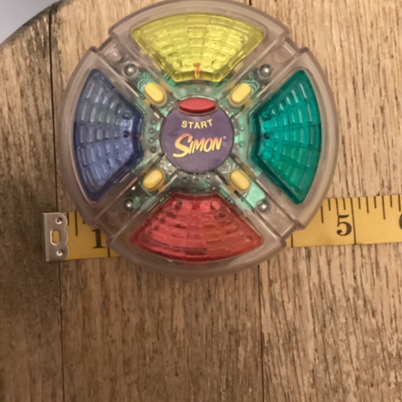 Vintage Clear Mini Hasbro Simon Says Handheld Electronic Memory Game 1998 BR4 - Picture 6 of 7